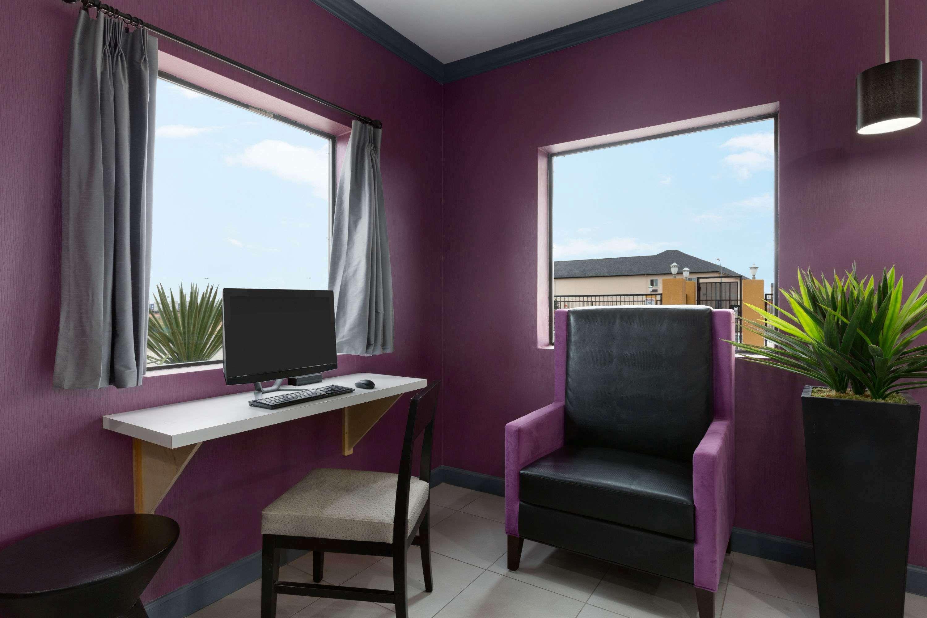 Days Inn By Wyndham Odessa Εξωτερικό φωτογραφία