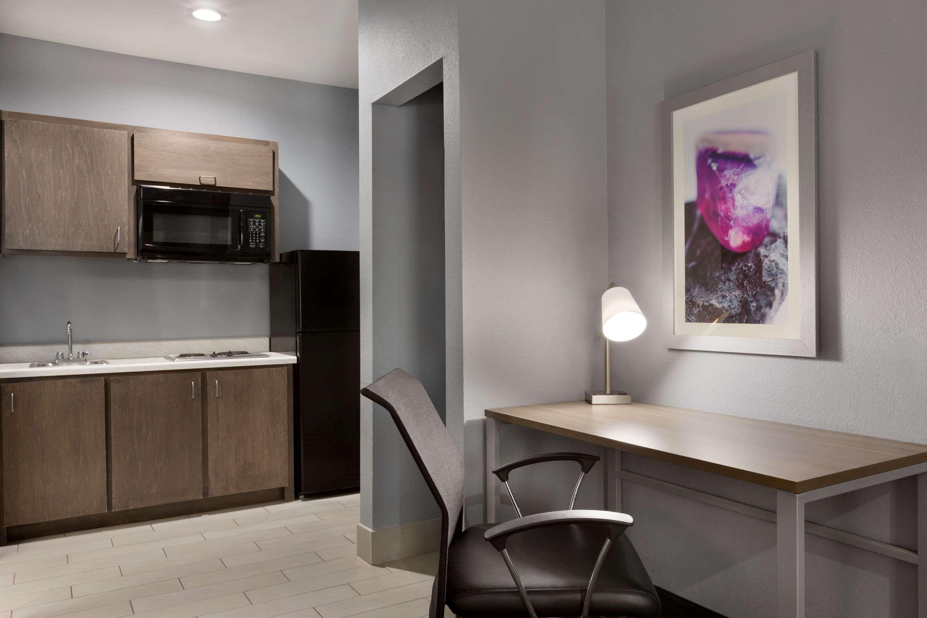 Days Inn By Wyndham Odessa Εξωτερικό φωτογραφία