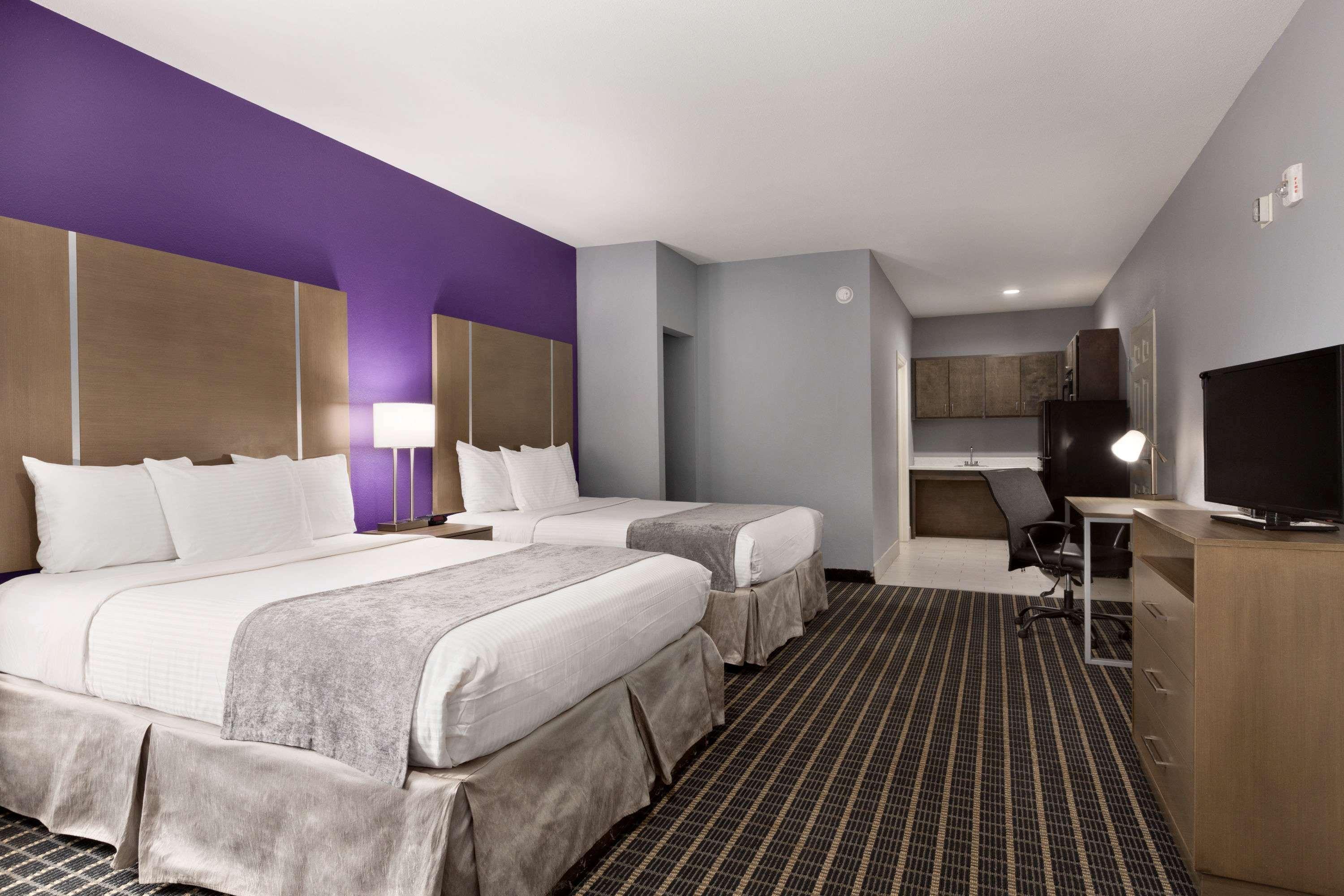 Days Inn By Wyndham Odessa Εξωτερικό φωτογραφία