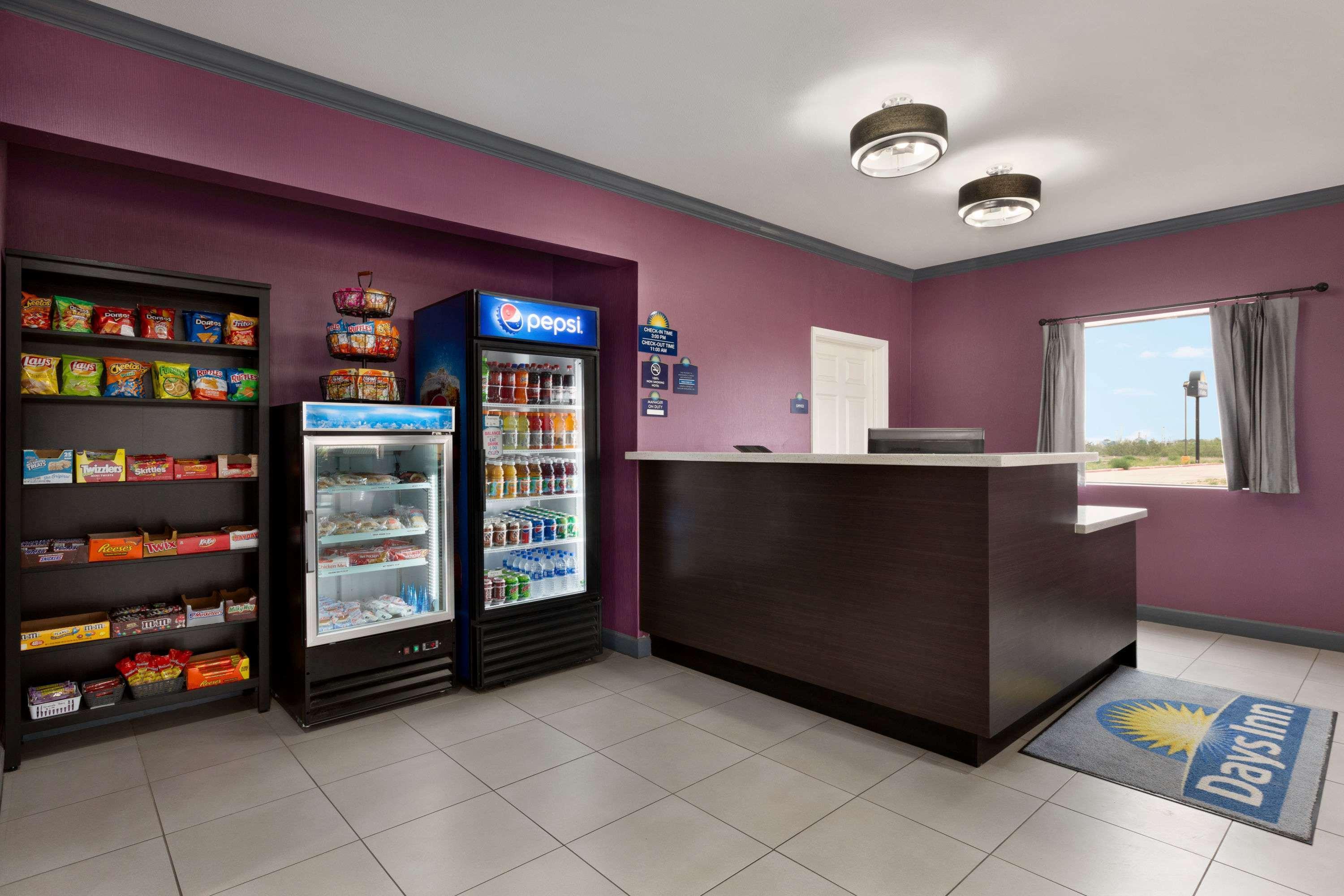 Days Inn By Wyndham Odessa Εξωτερικό φωτογραφία