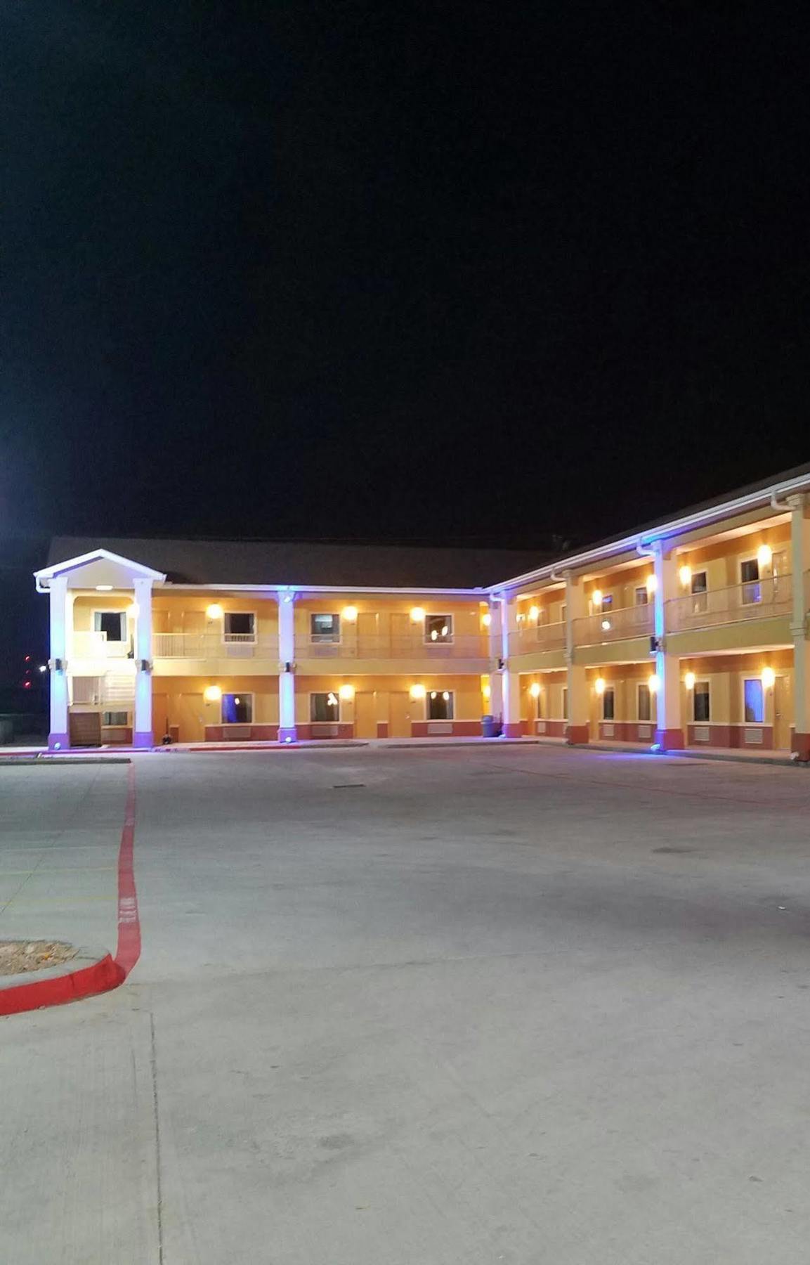 Days Inn By Wyndham Odessa Εξωτερικό φωτογραφία